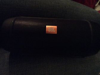 JBL wireless car music or phone speaker Bluetooth & rechargeable