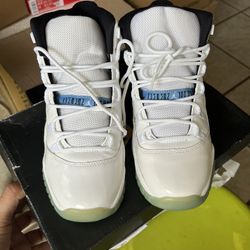 Jordan 11 Retro Legend Blue