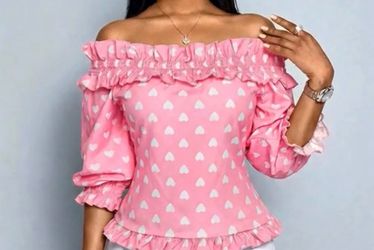 Shoulder ruffle blouse