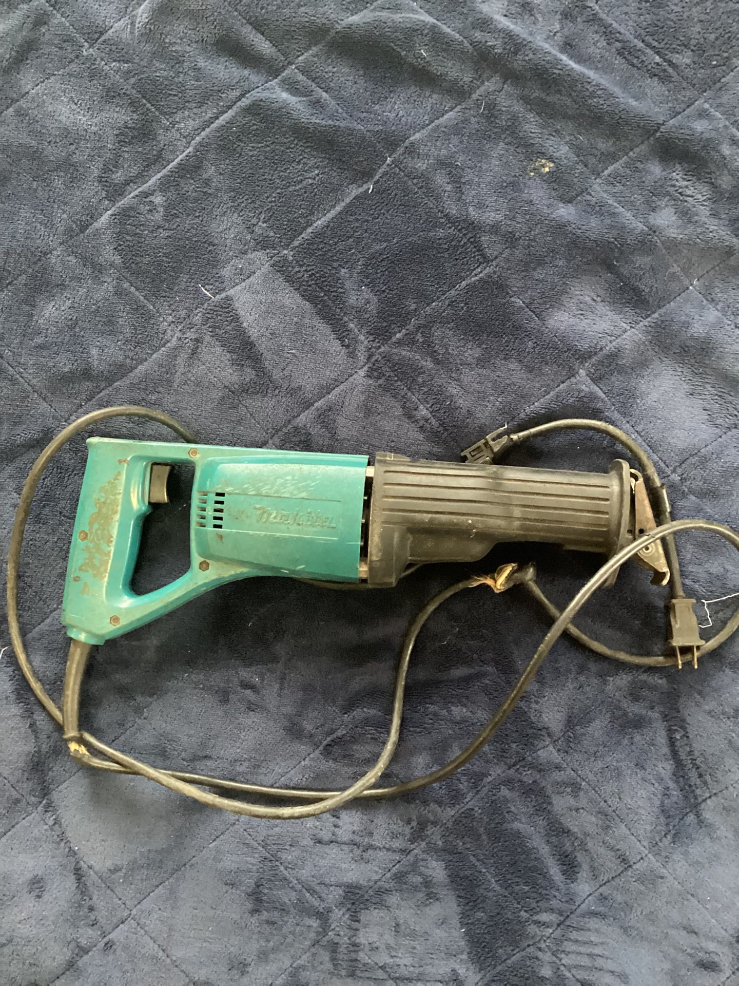 MAKITA JR3000V Corded Recipro Reciprocating Saw (TESTED)