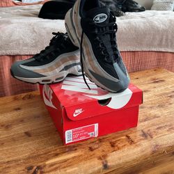 Nike Air Max 95 Size 10.5 