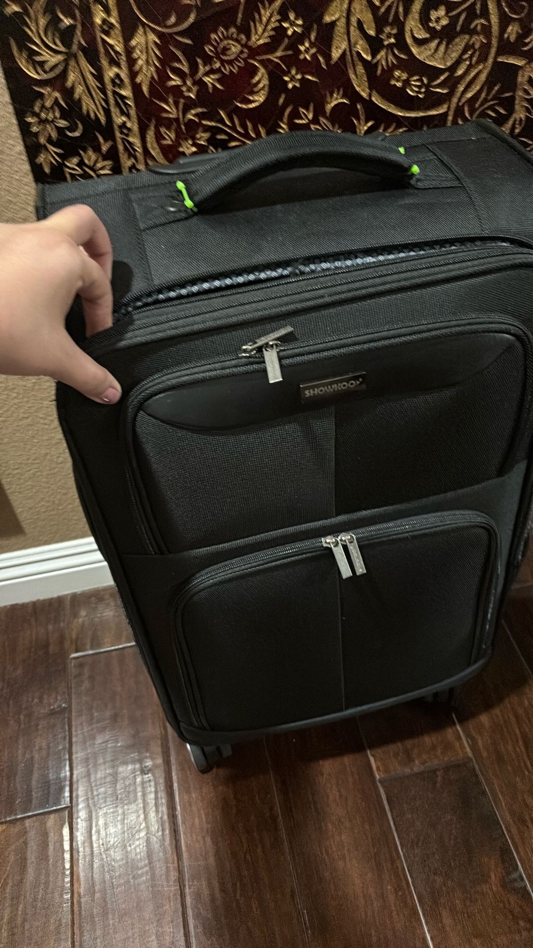 Medium Luggage