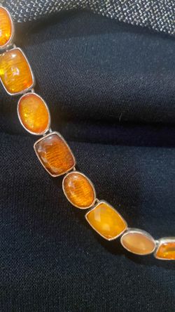 Gold & Amber toned women’s chaser necklace