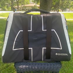 Sherpa forma frame XL dog/cat pet carrier. In like new condition.