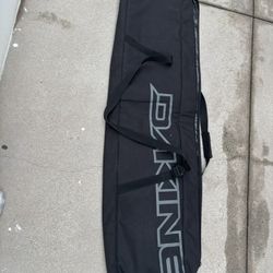 ALMOST 70 PERCENT OFF❎Dakine 65” Black Snowboard Bag 