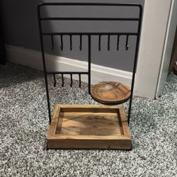 Jewelry holder