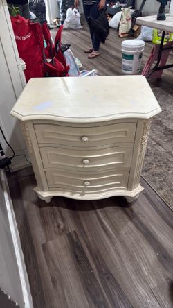 Bedroom set