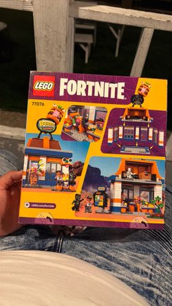 LEGO Fortnite Durrr Burger Set 77076