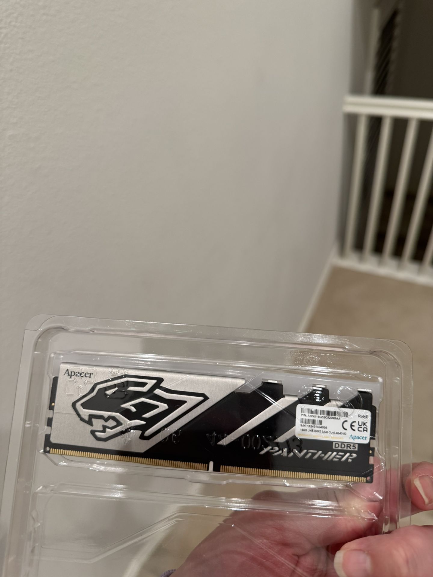 Apacer panther DDR5 RGB 16GB 5200