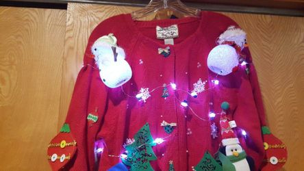 Womens size L Read ugly Christmas sweater with light up characters