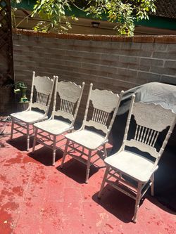 4 dinner table chairs