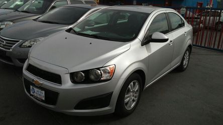 2015 chevrolet sonic lt free registration $500 down payment oac