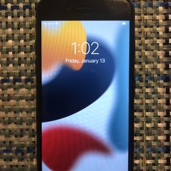 Apple iPhone 7 32GB StraightTalk Unlocked!