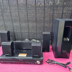 Panasonic SA-PT750 Home Theater HDMI 5-Disc DVD Changer With Speakers No Remote