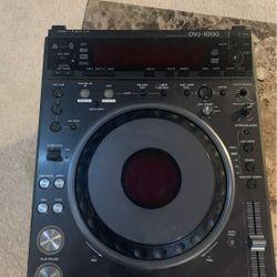 Turntable Pioneer $175