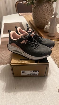 Women Walking Tennis shoes