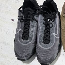 Men's Nike  Shoes Sz 10.5