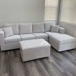 Sectional With Free Ottoman ‼️available In Different Colors ‼️