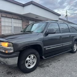 2004 Chevrolet Suburban