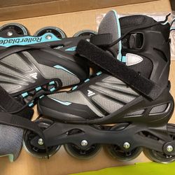 Womens Roller Blades Size 7 W/pads