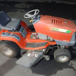 Scott's John Deere Riding Lawnmower