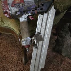 Max Super Framer Nail Gun