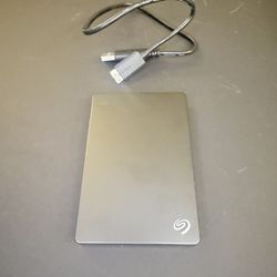 SEAGATE EXTERNAL Drive  SRD00F1 2TB W/CORD