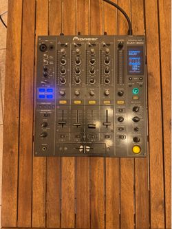 Pioneer DJM‑800 professional 4‑channel digital DJ mixer