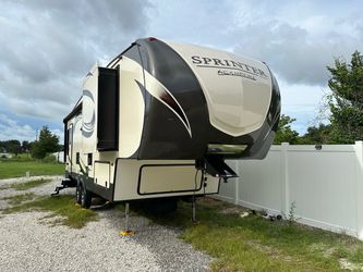2020 keystone sprinter campfire $17,500 OBO