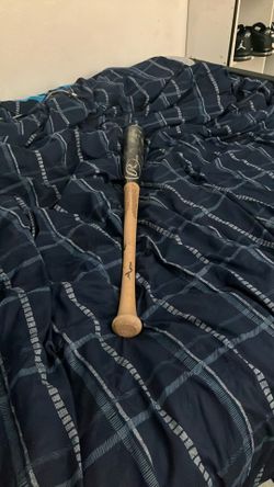 rawlings wood bat with a lot of barrel