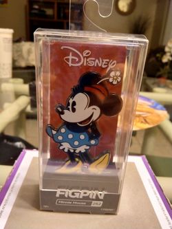 Disney Minnie Mouse FigPin
