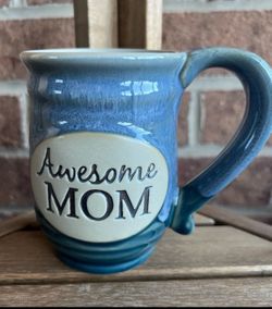 AWESOME  MOM  POTTERY BURTON BLUE 2OZ COFFEE MUG