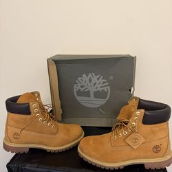 Timberland Boots 6in Wheat Size 9.5