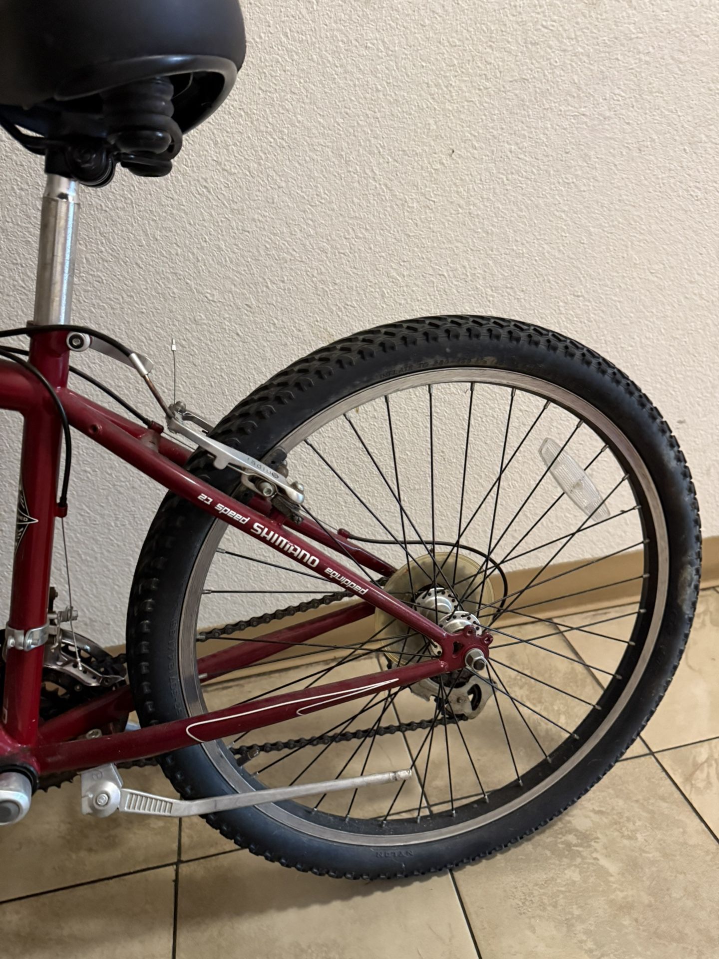 Schwinn Sidewinder 21 Speed Mountain Bike – Great for Street or Trails