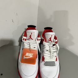 Jordan 4 Retro Fire Red 