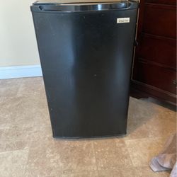 Refrigerator/ Freezer 