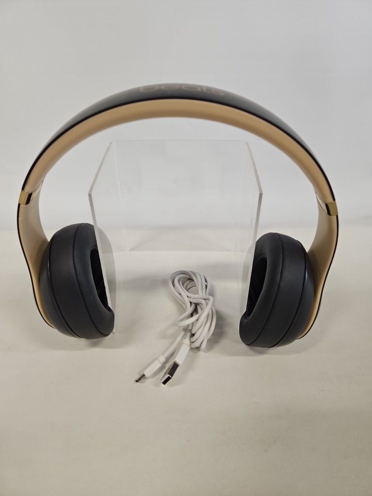 Beats Studio 3 Wireless Noise Cancelling  Bluetooth Headphones 806436-1