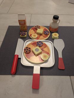 Melissa and Doug Pancake Set