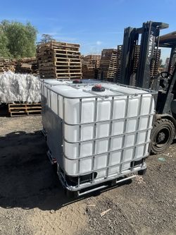 Water Totes/ Tank