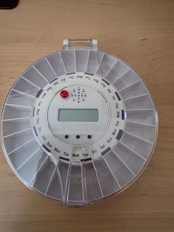 Automatic Pill Dispenser