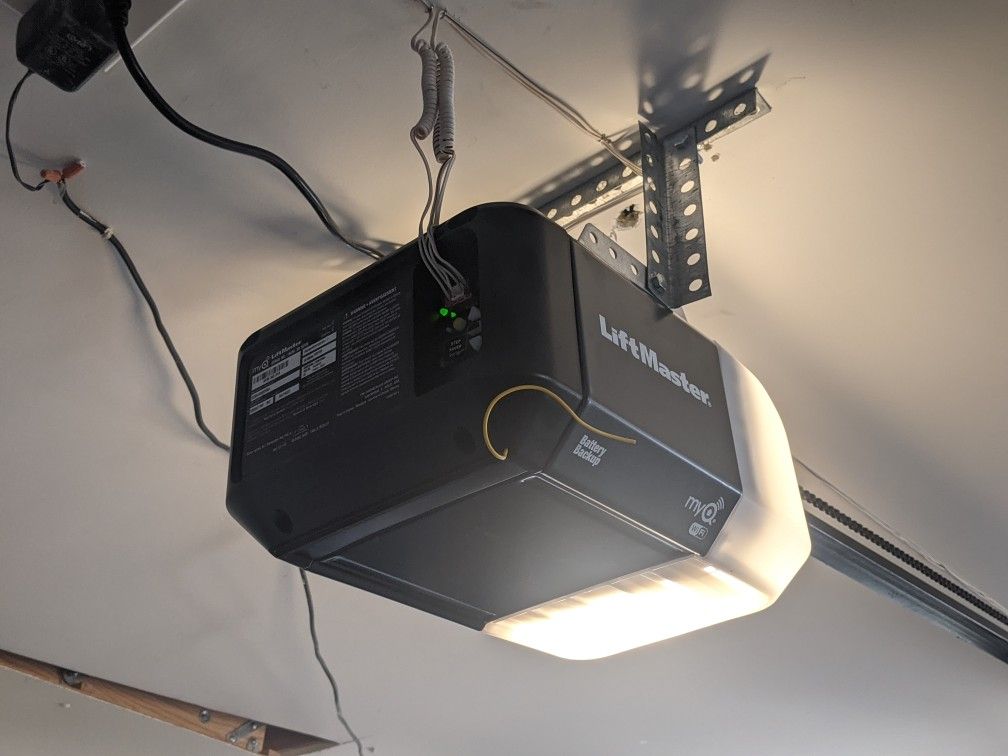 Garage Door Opener Lift Master 1/2 H.P (Wifi)