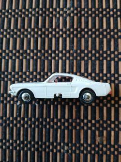 Matchbox Lesnay Mustang Series #8