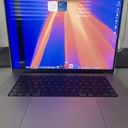 16 Inch 2021 MacBook Pro 32 Gig M1