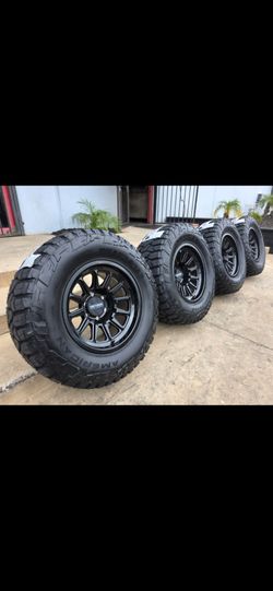 17" Method   w- 33" Tires
