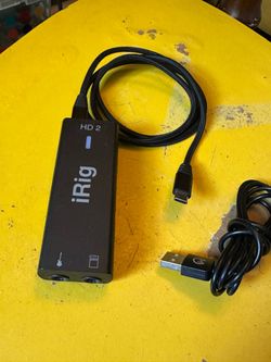 iRig HD 2 with pair of USB cables