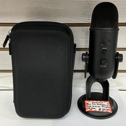 Blue Yeti Professional USB Condenser Microphone W/ Case 