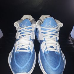 Kyrie Infinity Flight Size 8 Womans