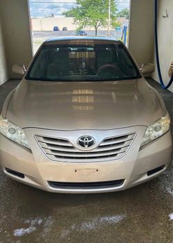 2009 Toyota Camry Le. (Read description!)