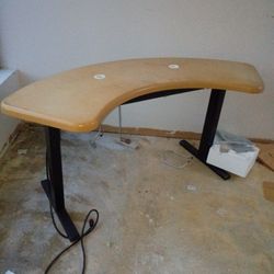 Table Adjustable Motorized(Delivery Available)