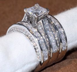 New 18 k white gold wedding ring set engagement ring
